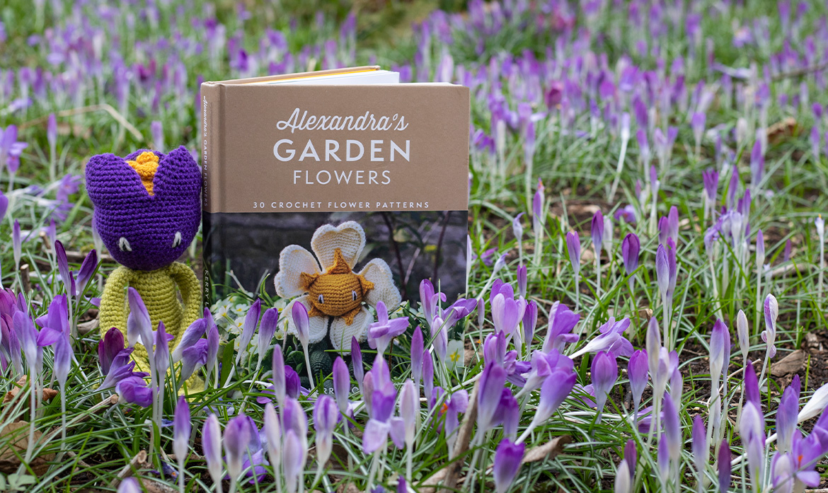 Alexandras Garden errata pattern revisions toft